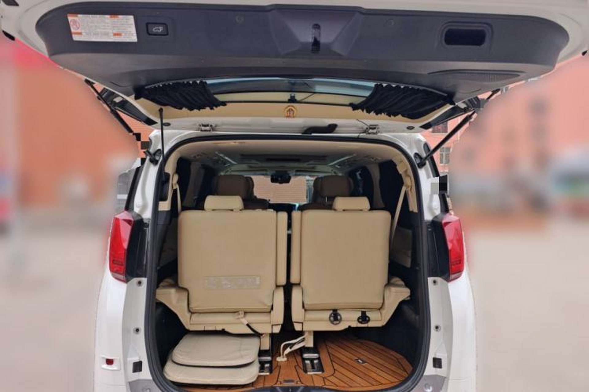 Used Toyota Alphard 2019 Dual-Engine 2.5L Luxury Edition Trunk