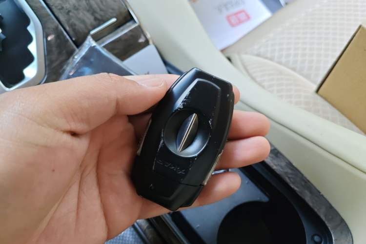 Used Toyota Alphard 2019 Dual-Engine 2.5L Prestige Edition Vehicle Key