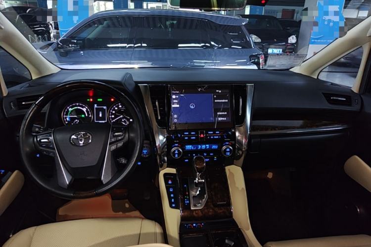 Used Toyota Alphard 2020 Dual-Engine 2.5L Luxury Edition Center Console