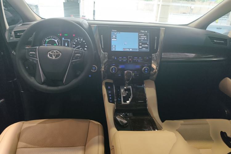 Used Toyota Alphard 2020 Dual-Engine 2.5L Luxury Edition Center Console