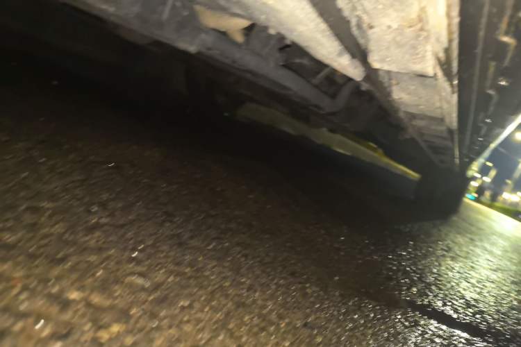 Used Toyota Alphard  Chassis Front Left
