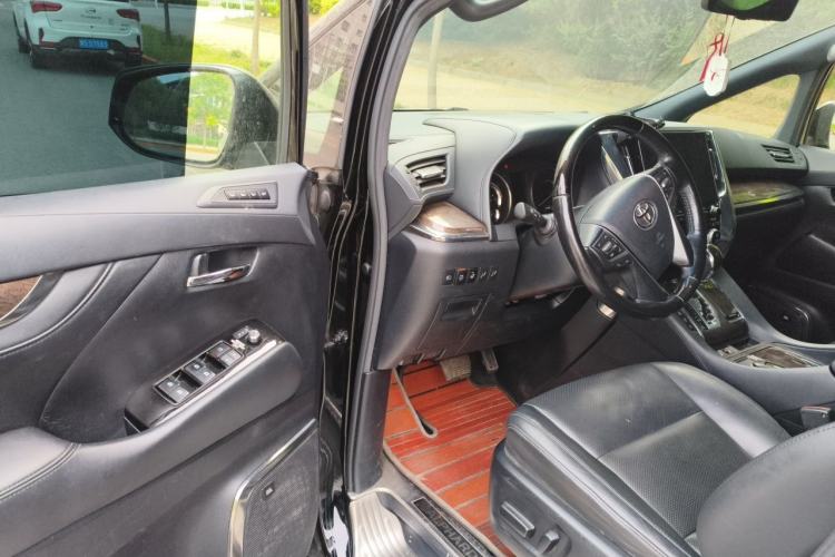 Used Toyota Alphard 2020 Dual-Engine 2.5L Prestige Edition Driver Seat
