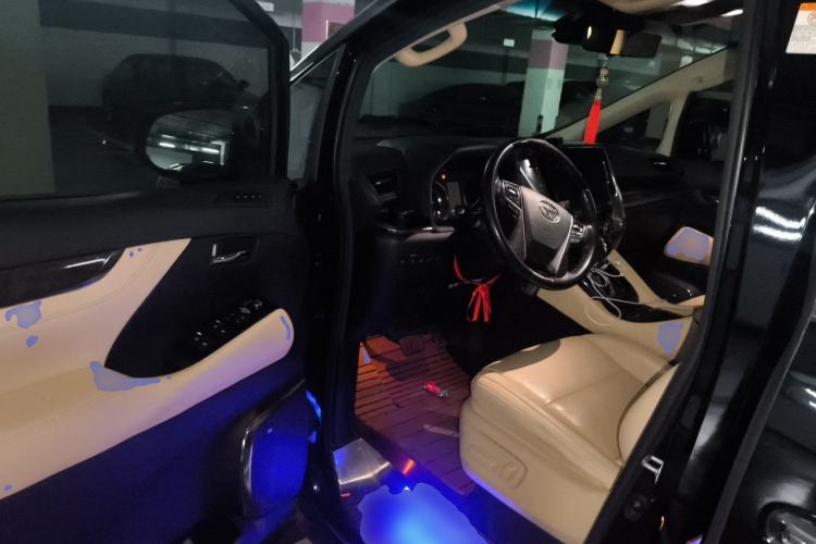 Used Toyota Alphard 2020 Dual-Engine 2.5L Prestige Edition Driver Seat