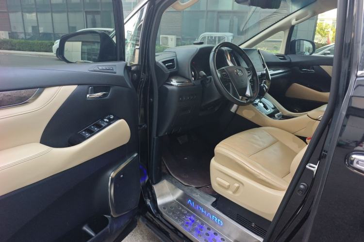 Used Toyota Alphard 2020 Dual-Engine 2.5L Prestige Edition Driver Seat