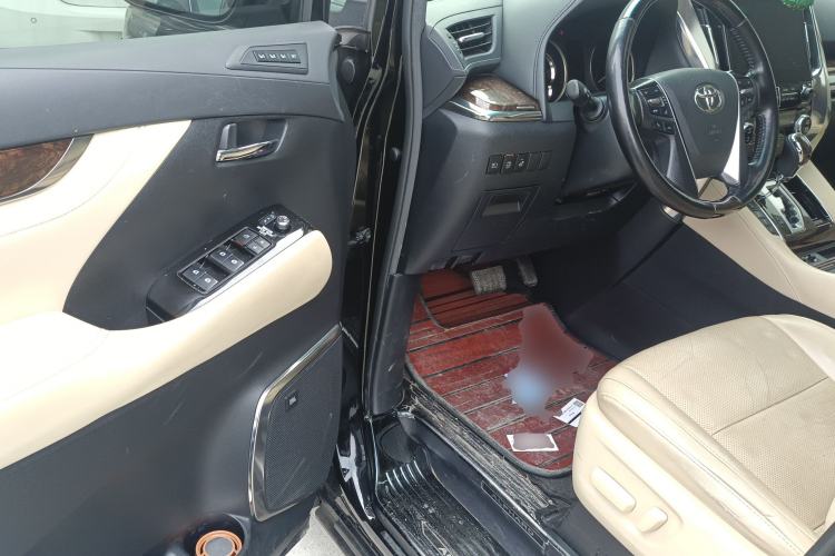 Used Toyota Alphard 2020 Dual-Engine 2.5L Luxury Edition Driver Seat
