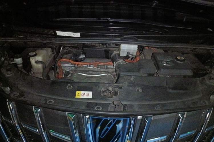 Used Toyota Alphard 2020 Dual-Engine 2.5L Luxury Edition Engine Bay