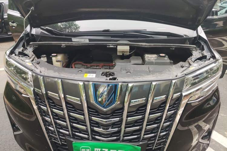 Used Toyota Alphard 2020 Dual-Engine 2.5L Luxury Edition Engine Bay