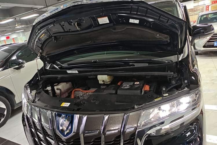 Used Toyota Alphard 2020 Dual-Engine 2.5L Luxury Edition Engine Bay