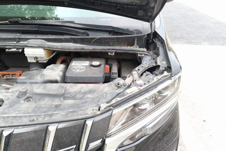 Used Toyota Alphard 2020 Dual-Engine 2.5L Prestige Edition Engine Bay Left