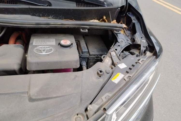 Used Toyota Alphard 2020 Dual-Engine 2.5L Prestige Edition Engine Bay Left