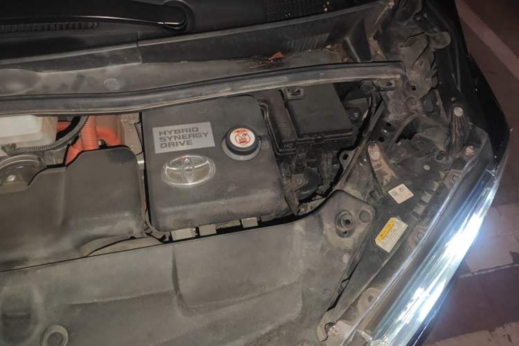 Used Toyota Alphard 2020 Dual-Engine 2.5L Prestige Edition Engine Bay Left