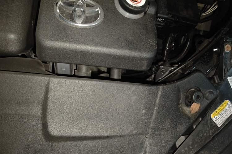 Used Toyota Alphard 2020 Dual-Engine 2.5L Prestige Edition Engine Bay Left