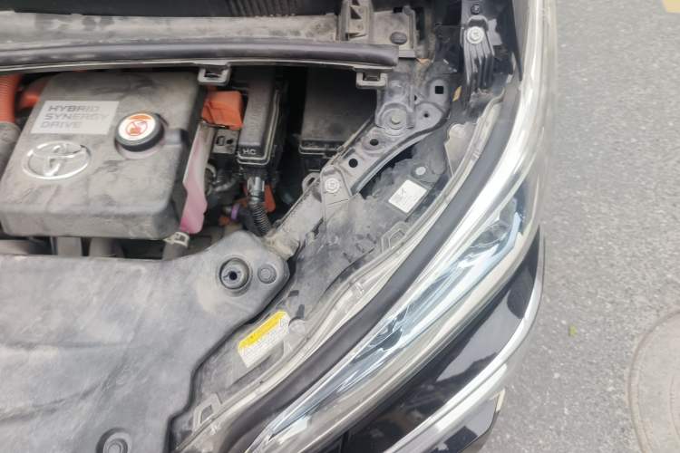 Used Toyota Alphard 2020 Dual-Engine 2.5L Prestige Edition Engine Bay Left
