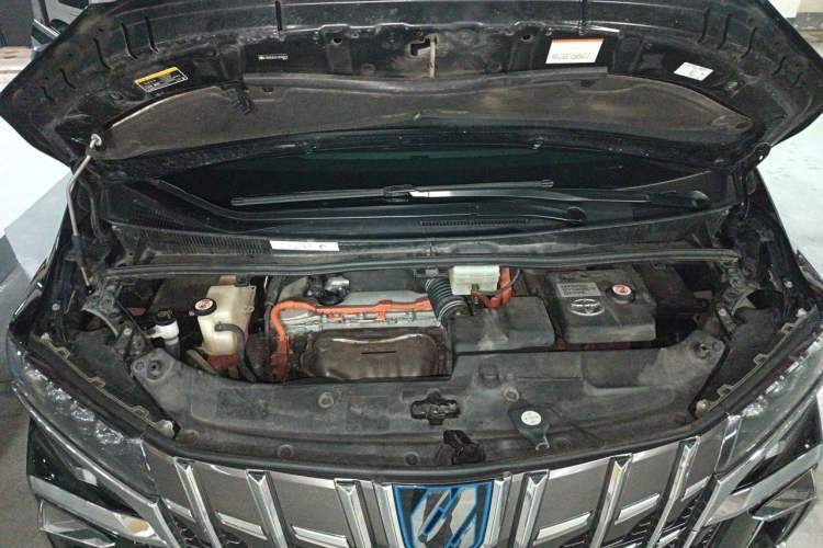 Used Toyota Alphard 2020 Dual-Engine 2.5L Prestige Edition Engine Bay