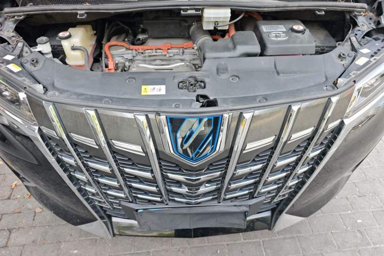 Used Toyota Alphard 2020 Dual-Engine 2.5L Luxury Edition Engine Bay