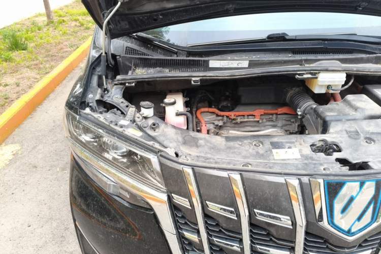 Used Toyota Alphard 2020 Dual-Engine 2.5L Prestige Edition Engine Bay Right