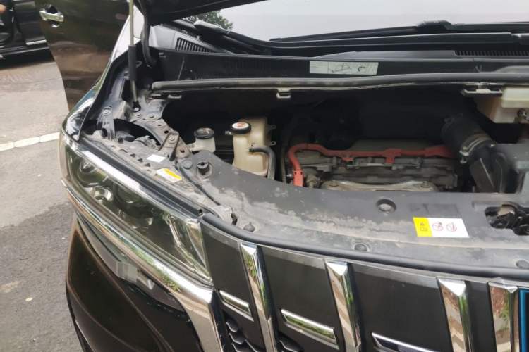 Used Toyota Alphard 2020 Dual-Engine 2.5L Luxury Edition Engine Bay Right