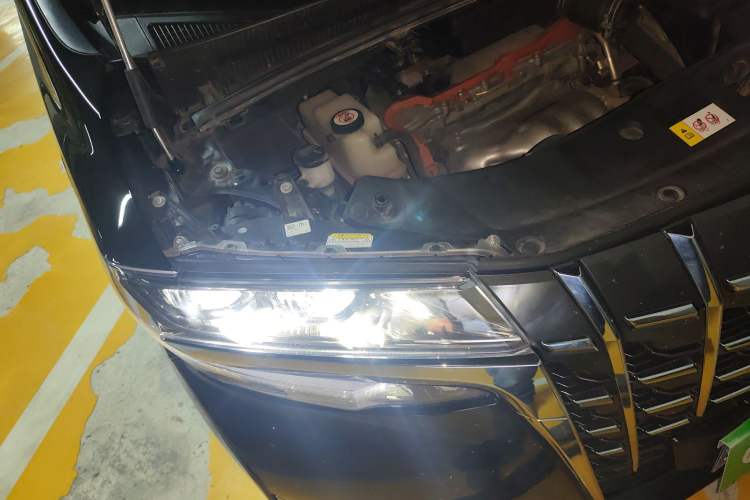 Used Toyota Alphard 2020 Dual-Engine 2.5L Prestige Edition Engine Bay Right