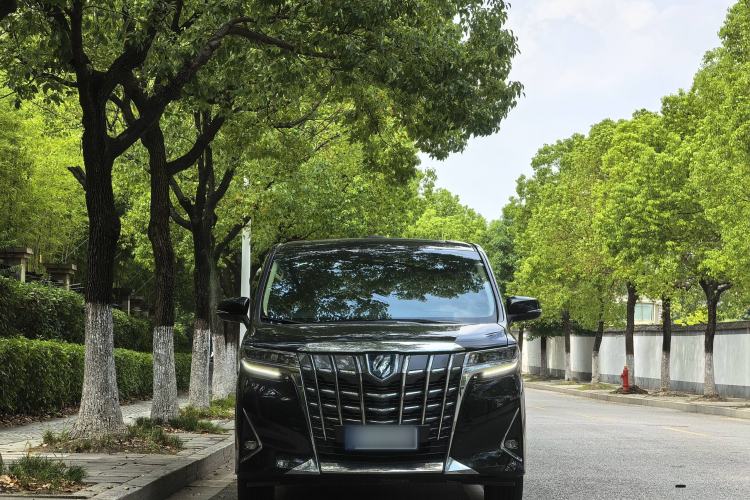 Used Toyota Alphard 2020 Dual-Engine 2.5L Luxury Edition Exterior 2