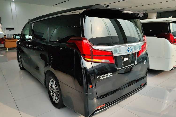 Used Toyota Alphard 2020 Dual-Engine 2.5L Prestige Edition Exterior 2