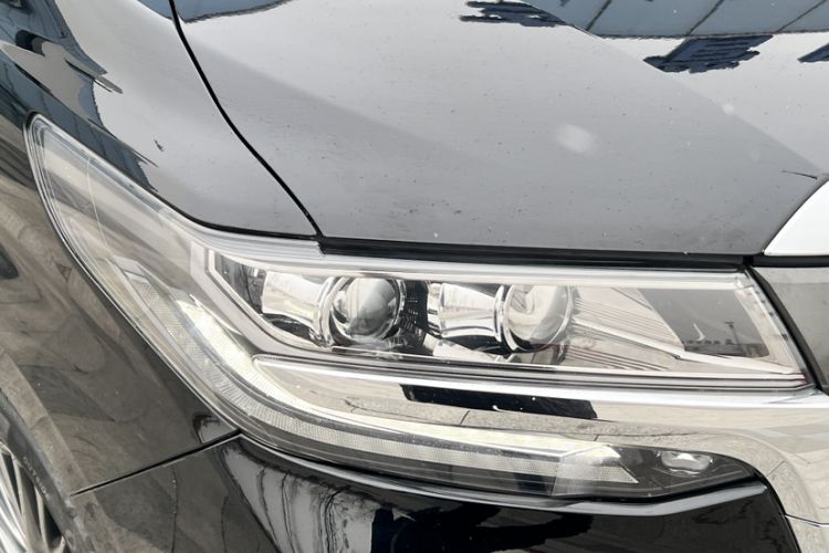 Used Toyota Alphard 2020 Dual-Engine 2.5L Luxury Edition Exterior 2