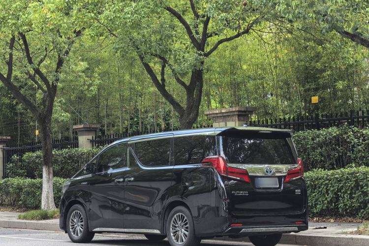 Used Toyota Alphard 2020 Dual-Engine 2.5L Luxury Edition Exterior 4