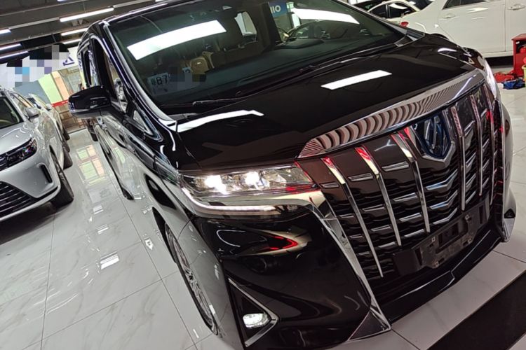 Used Toyota Alphard 2020 Dual-Engine 2.5L Luxury Edition Front Right 45 Deg