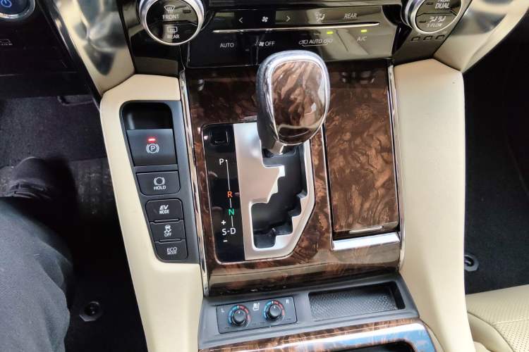 Used Toyota Alphard 2020 Dual-Engine 2.5L Luxury Edition Gear Lever