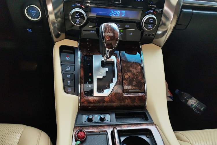 Used Toyota Alphard 2020 Dual-Engine 2.5L Luxury Edition Gear Lever