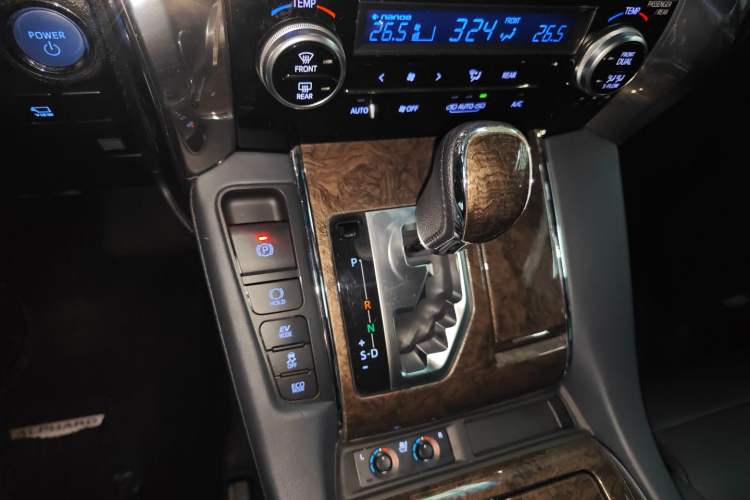 Used Toyota Alphard 2020 Dual-Engine 2.5L Prestige Edition Gear Lever