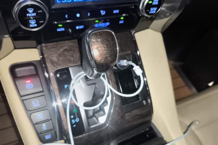 Used Toyota Alphard 2020 Dual-Engine 2.5L Prestige Edition Gear Lever
