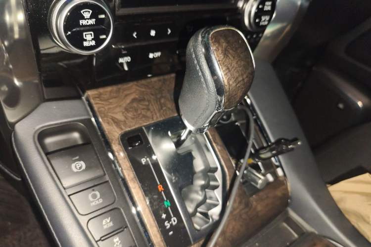 Used Toyota Alphard 2020 Dual-Engine 2.5L Prestige Edition Gear Lever
