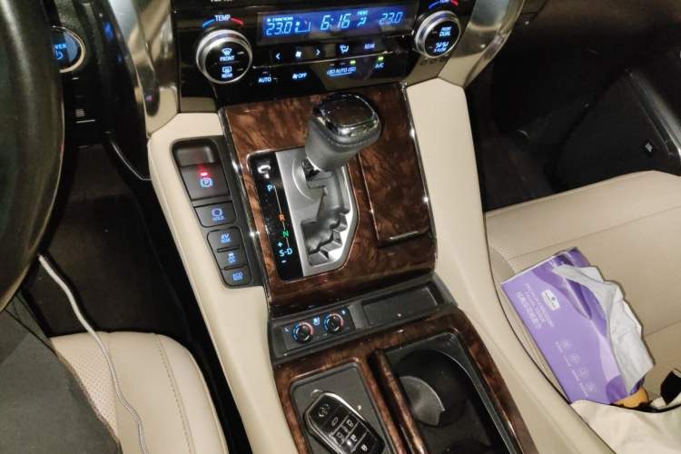 Used Toyota Alphard 2020 Dual-Engine 2.5L Luxury Edition Gear Lever