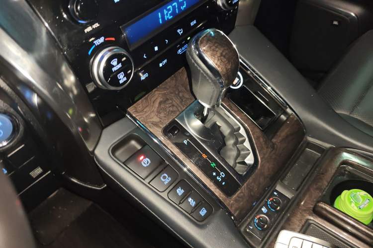 Used Toyota Alphard 2020 Dual-Engine 2.5L Prestige Edition Gear Lever