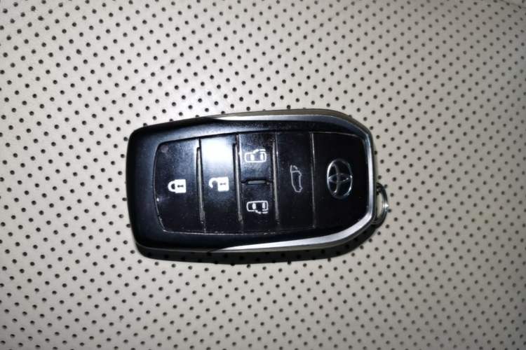 Used Toyota Alphard 2020 Dual-Engine 2.5L Prestige Edition Interior 1