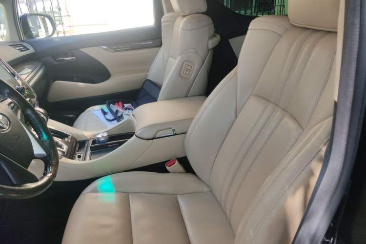 Used Toyota Alphard 2020 Dual-Engine 2.5L Prestige Edition Left Front Seat