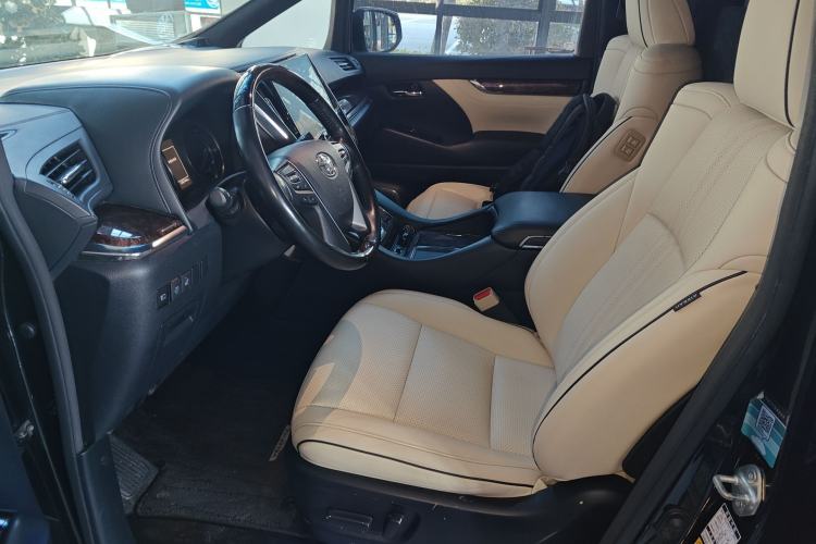 Used Toyota Alphard 2020 Dual-Engine 2.5L Luxury Edition Left Front Seat