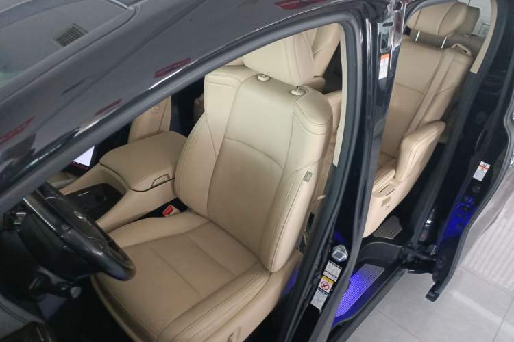 Used Toyota Alphard 2020 Dual-Engine 2.5L Luxury Edition Left Front Seat