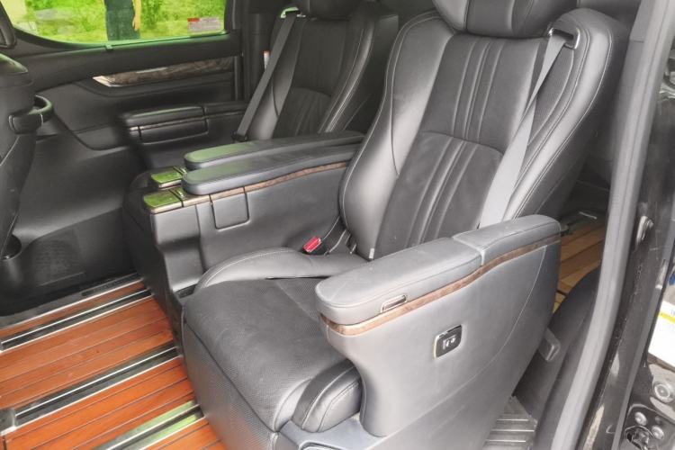 Used Toyota Alphard 2020 Dual-Engine 2.5L Prestige Edition Left Rear Seat
