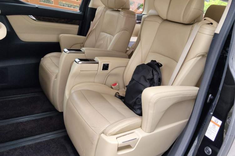 Used Toyota Alphard 2020 Dual-Engine 2.5L Luxury Edition Left Rear Seat