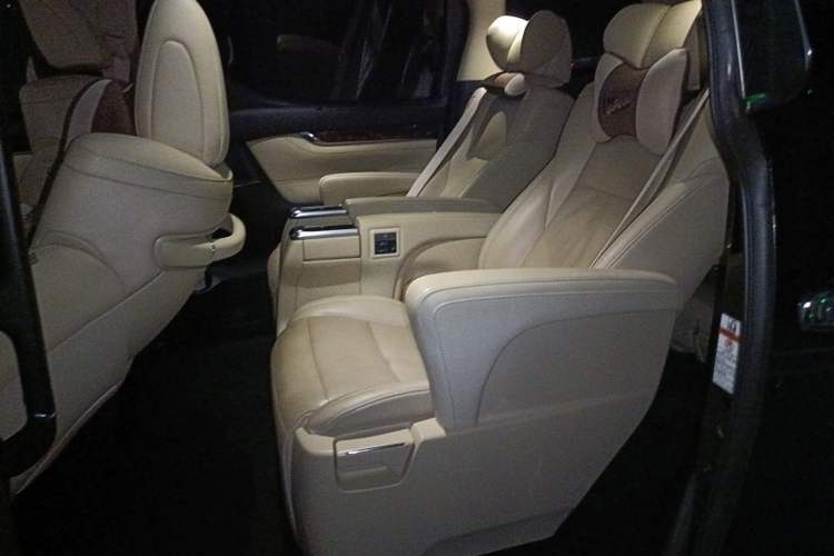 Used Toyota Alphard 2020 Dual-Engine 2.5L Luxury Edition Left Rear Seat