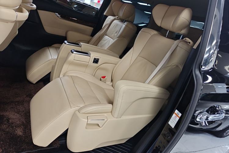 Used Toyota Alphard 2020 Dual-Engine 2.5L Luxury Edition Left Rear Seat