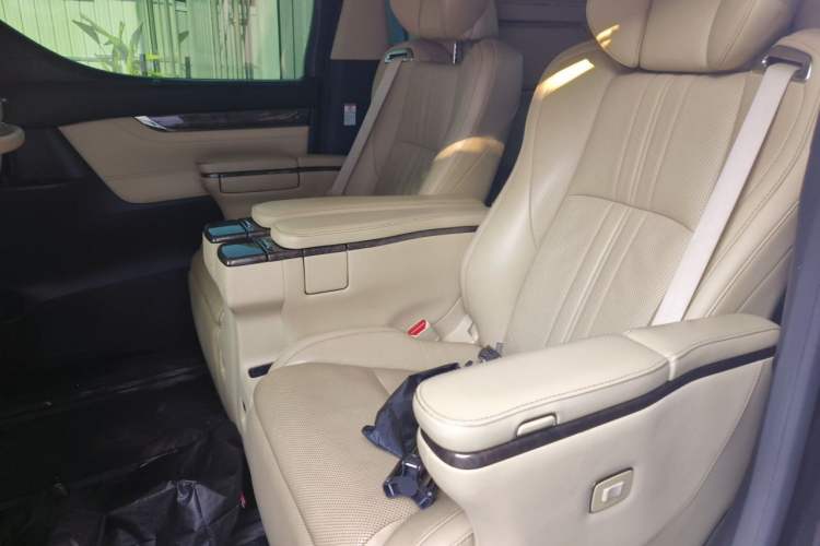 Used Toyota Alphard 2020 Dual-Engine 2.5L Prestige Edition Left Rear Seat