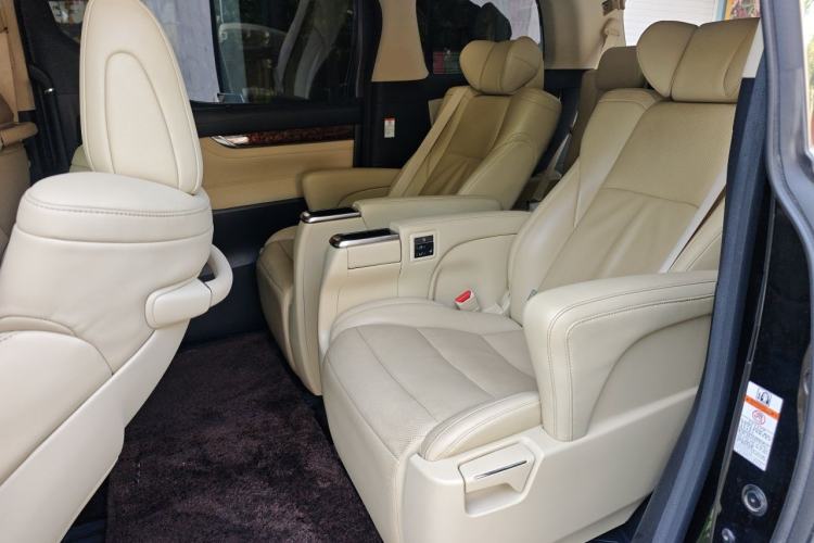 Used Toyota Alphard 2020 Dual-Engine 2.5L Luxury Edition Left Rear Seat