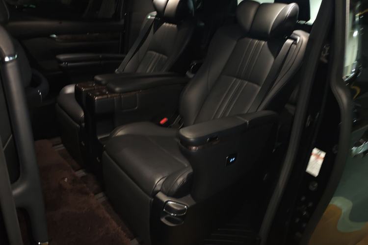 Used Toyota Alphard 2020 Dual-Engine 2.5L Prestige Edition Left Rear Seat