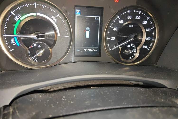Used Toyota Alphard 2020 Dual-Engine 2.5L Luxury Edition Odometer Close Up