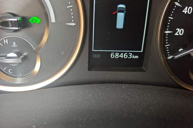Used Toyota Alphard 2020 Dual-Engine 2.5L Luxury Edition Odometer Close Up