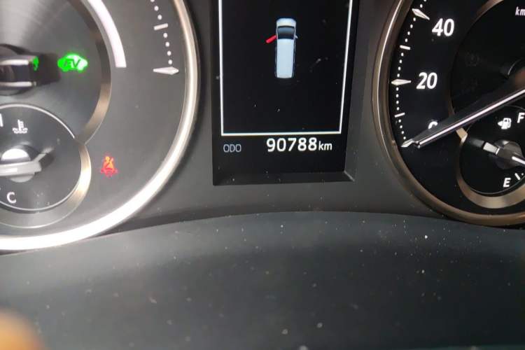 Used Toyota Alphard 2020 Dual-Engine 2.5L Luxury Edition Odometer Close Up