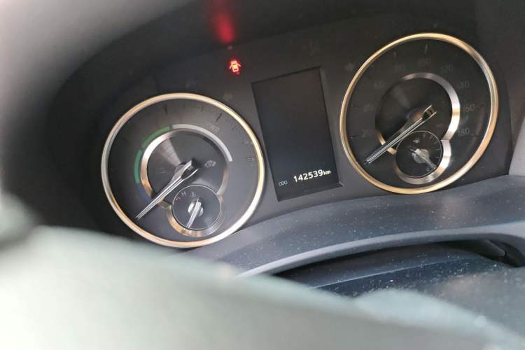 Used Toyota Alphard 2020 Dual-Engine 2.5L Luxury Edition Odometer Close Up
