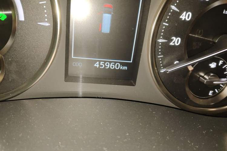 Used Toyota Alphard 2020 Dual-Engine 2.5L Luxury Edition Odometer Close Up